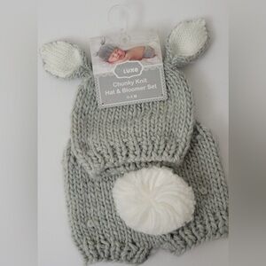 Luxe Chunky Knit Hat & Bloomer Set - Soft Gray with White Pom-Pom